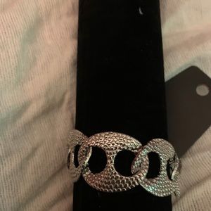 Woman’s link bracelet